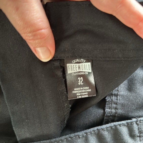 FREEWORLD Men’s Black Chino Bermuda Shorts Size 32 Cotton Blend - Picture 4 of 6